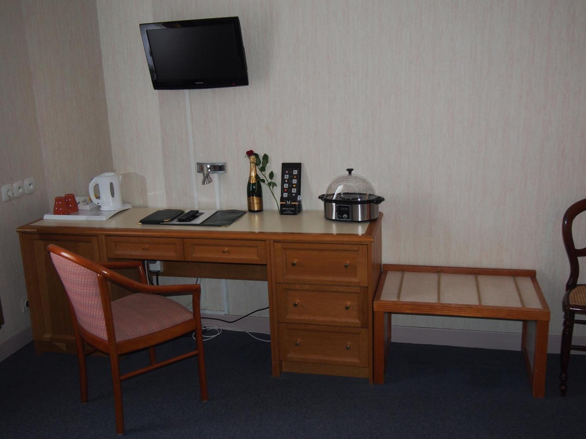 Hotel Val Saint Hilaire Givet Quarto foto